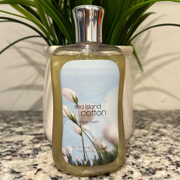 Bath & Body Works Other - Bath & Body Works Sea Island Cotton Bubble Bath
